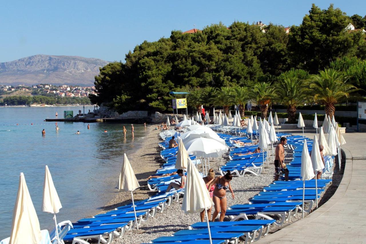 Apartments With A Parking Space Podstrana, Split - 17586 外观 照片