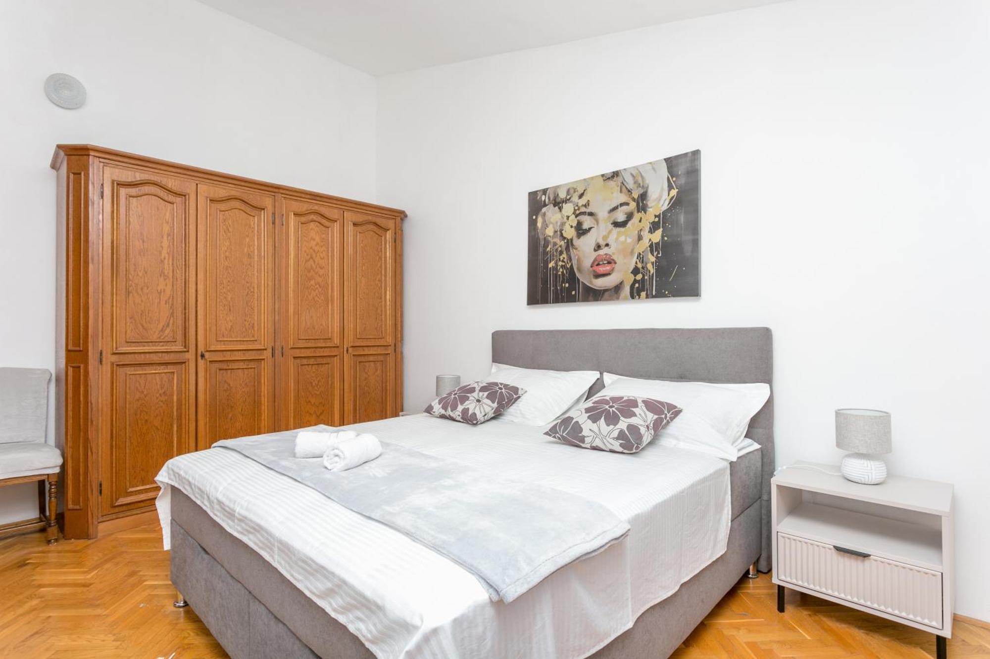 Apartments With A Parking Space Podstrana, Split - 17586 客房 照片