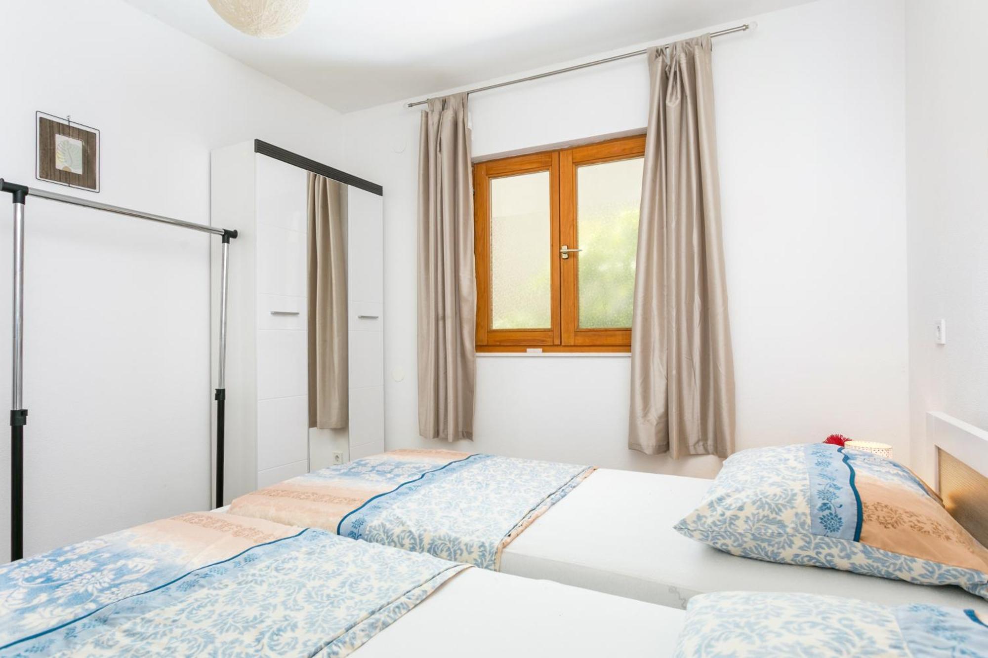 Apartments With A Parking Space Podstrana, Split - 17586 客房 照片